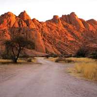 Spitzkoppe is spectacular remnants of Namibia's geological history | Gesine Cheung