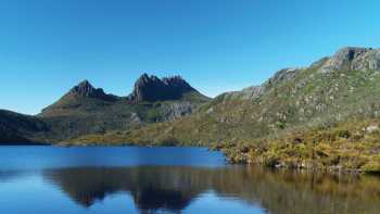 Cradle Mountain is prefectly reflected in Dove Lake, Tasmania