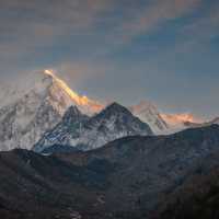 Glorious mountain views on the Manaslu Circuit